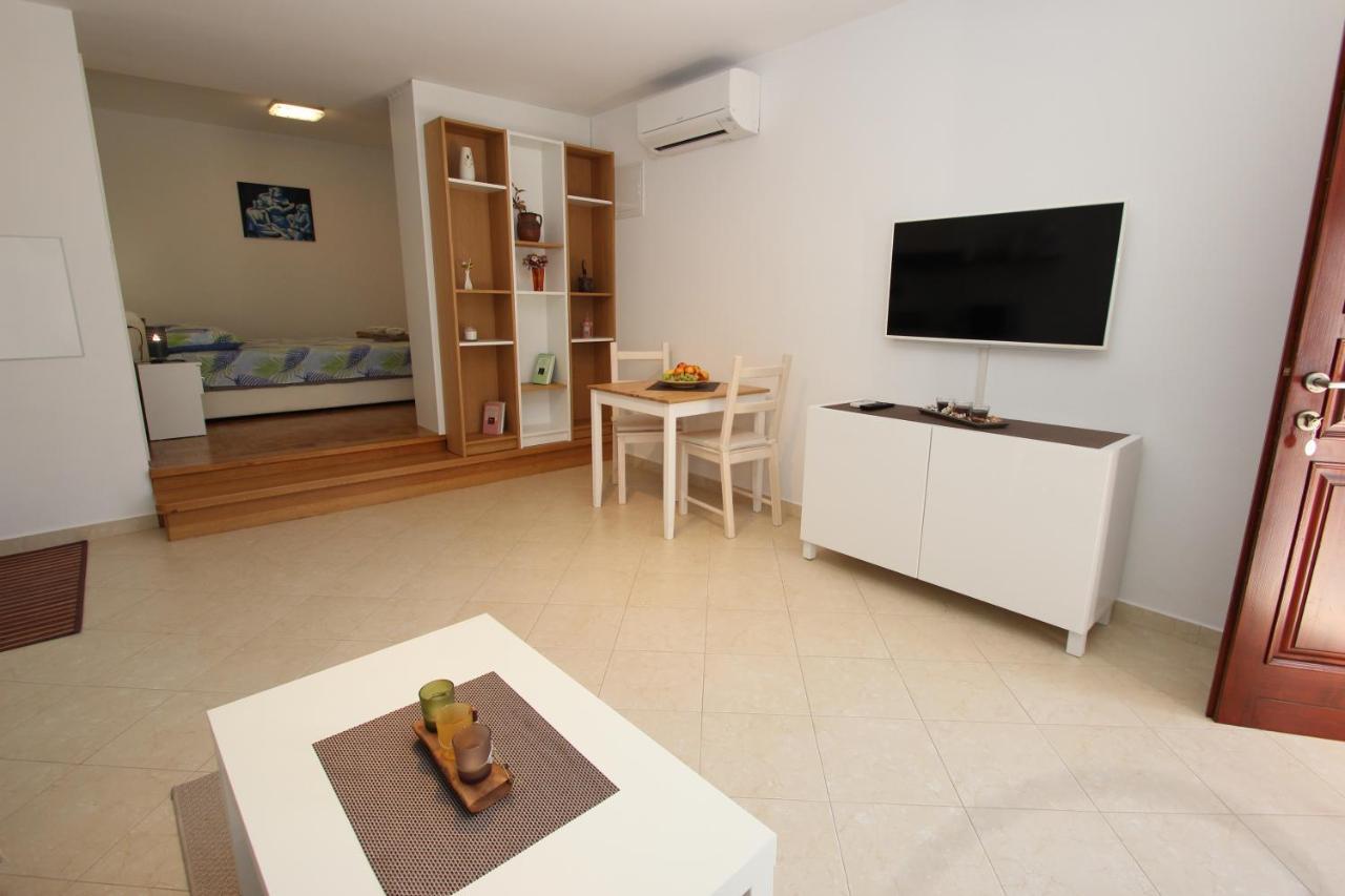 Apartment Luigi Poreč Exterior foto