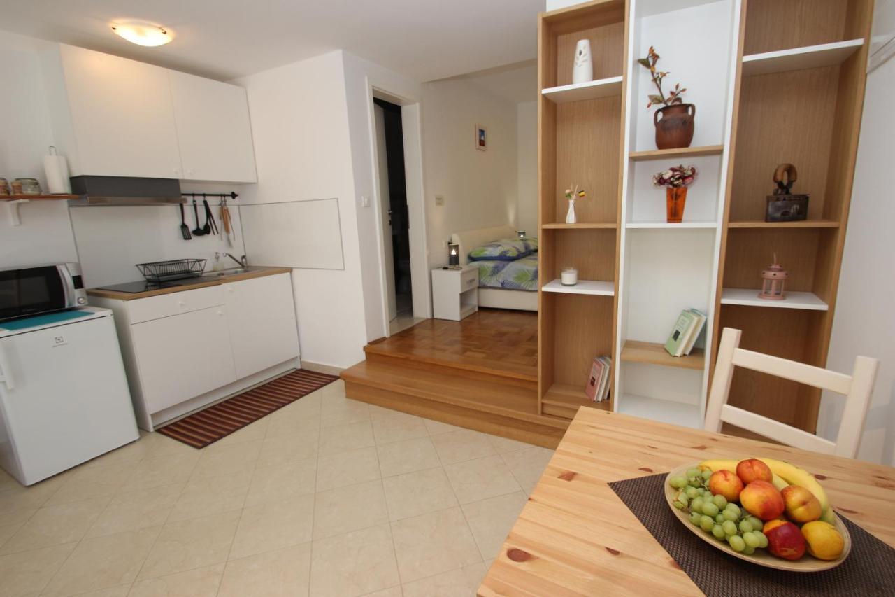 Apartment Luigi Poreč Exterior foto